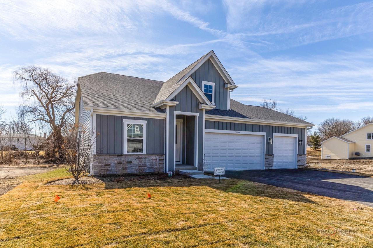 22167 W Casa Bella View, Kildeer, IL 60047
