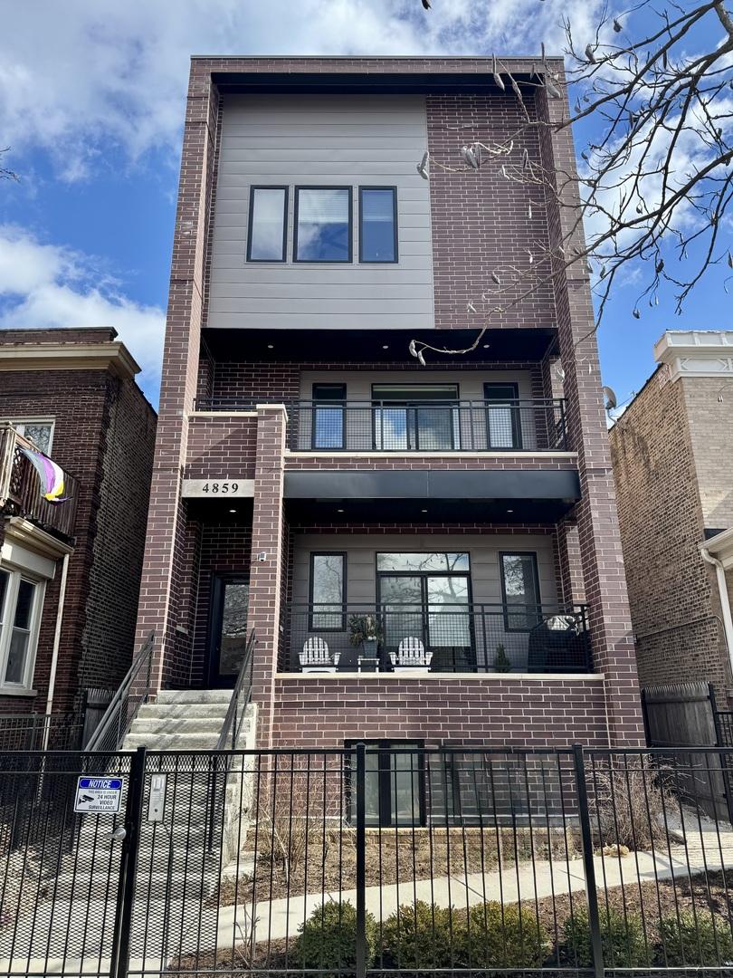 4859 N Ashland Ave. #2W, Chicago, IL 60640