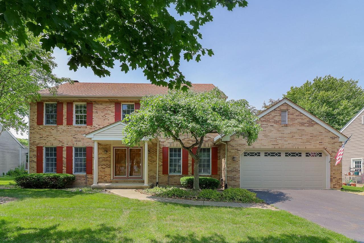1717 Essex Ct., St. Charles, IL 60174