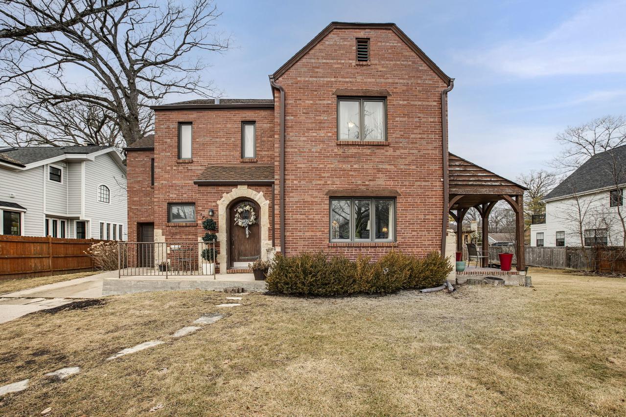 379 Jefferson Ave., Glencoe, IL 60022