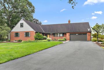 12604 Ellen Dr., Genoa, IL 60135