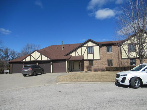 605 Carol Ct. #B-1, Pontiac, IL 61764
