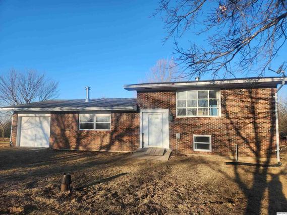 1867 E 1150th St., Mendon, IL 62351