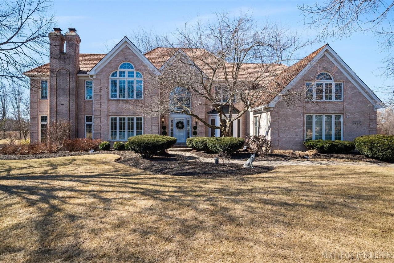 5N230 Grey Barn Rd., St. Charles, IL 60175