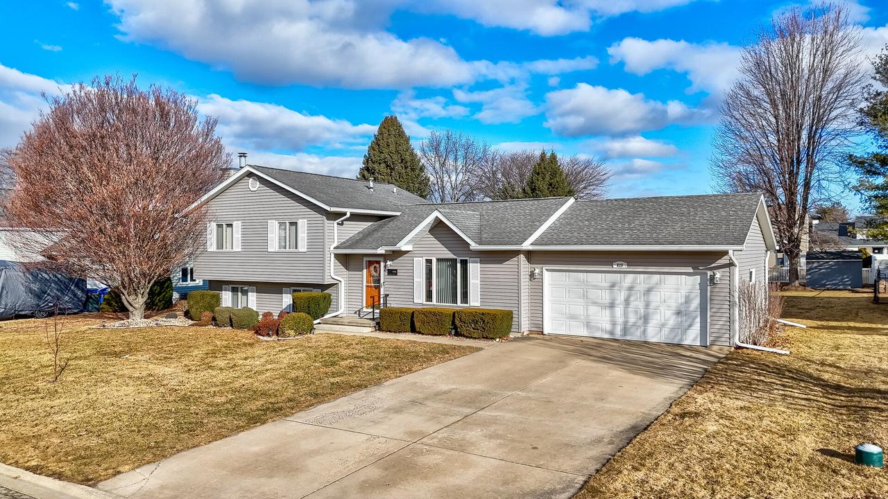 820 Palmor Dr., Ottawa, IL 61350