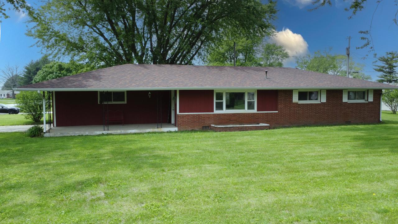 1978 Fleming St., Watseka, IL 60970