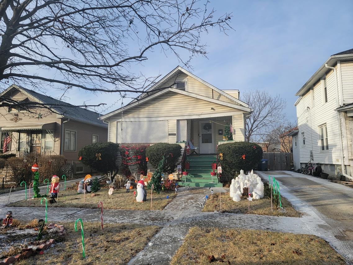 2124 S 3rd Ave., Maywood, IL 60153