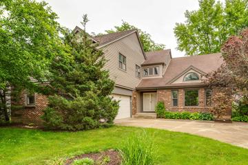 621 Raintree Rd., Buffalo Grove, IL 60089