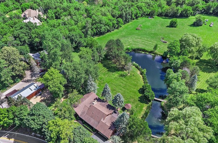 39575 N Dilleys Rd., Wadsworth, IL 60083