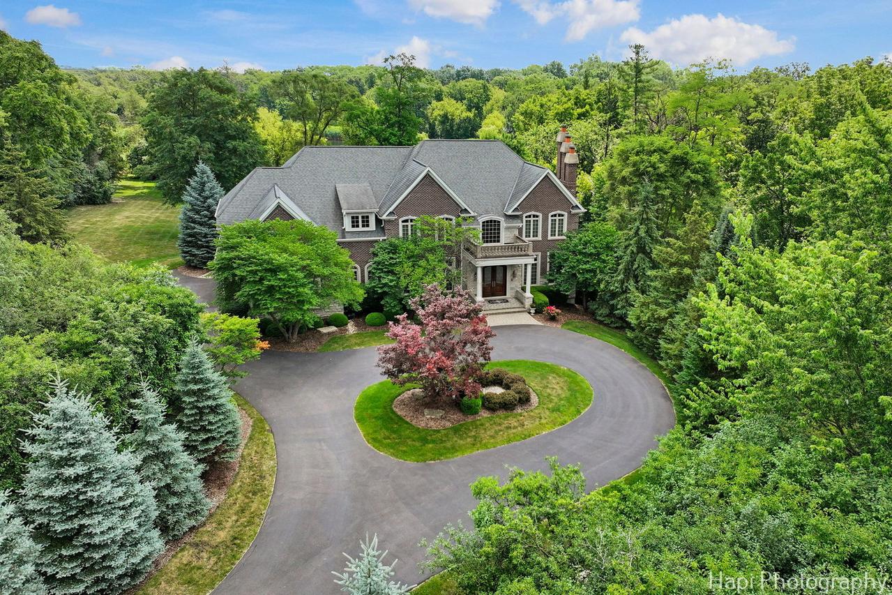 25696 W Chatham Rd., Barrington, IL 60010