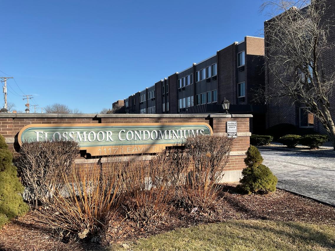 1117 Leavitt Ave. #108, Flossmoor, IL 60422