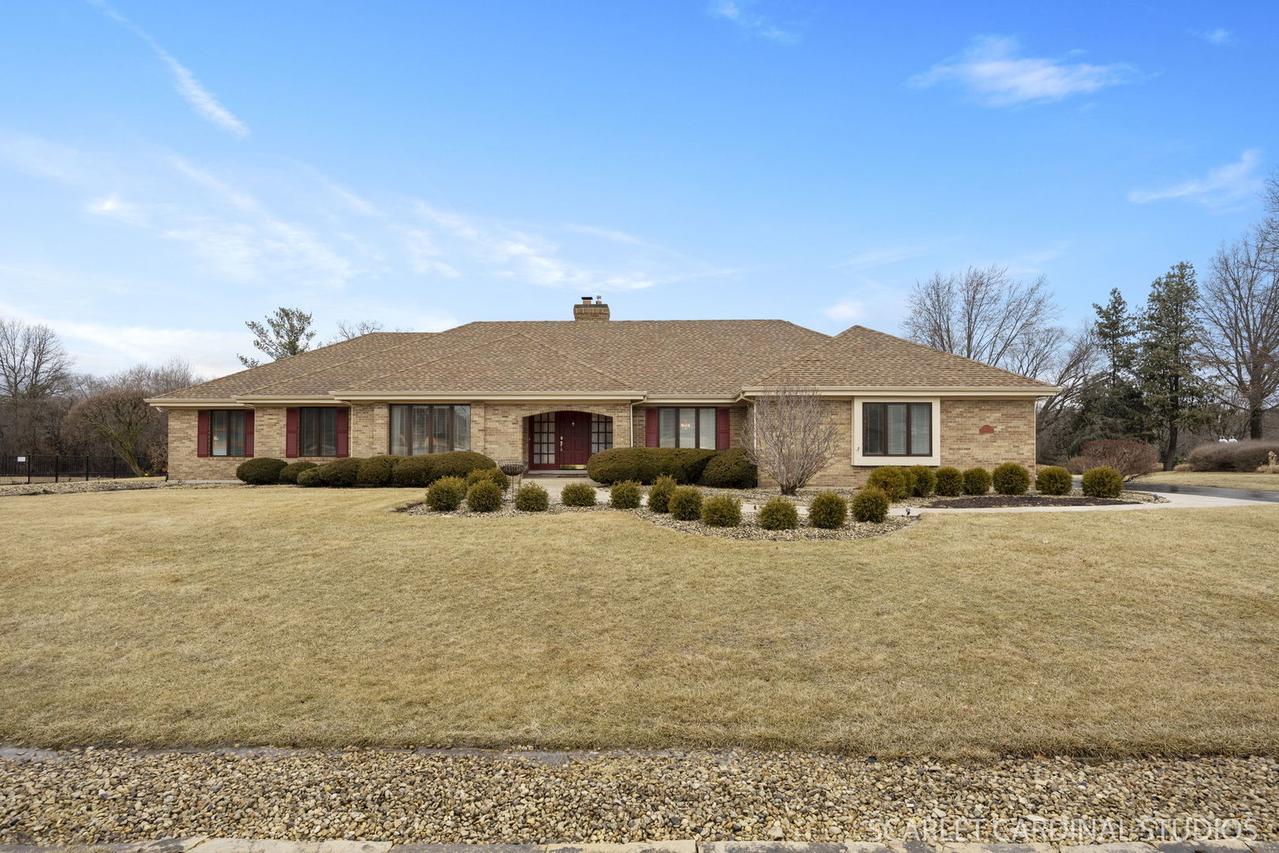 1S160 Cantigny Dr., Winfield, IL 60190
