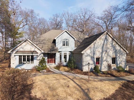 7416 Tunbridge Ct., Roscoe, IL 61073