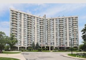 40 N Tower Rd. #14B, Oak Brook, IL 60523