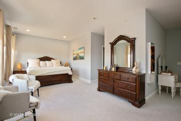 970 Harris Rd. #32, Grayslake, IL 60030