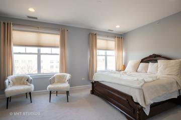 970 Harris Rd. #32, Grayslake, IL 60030