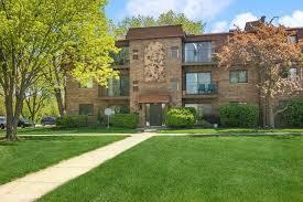 113 W Brandon Ct. #E11, Palatine, IL 60067