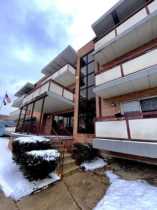 6441 W Pershing Rd. #104, Stickney, IL 60402