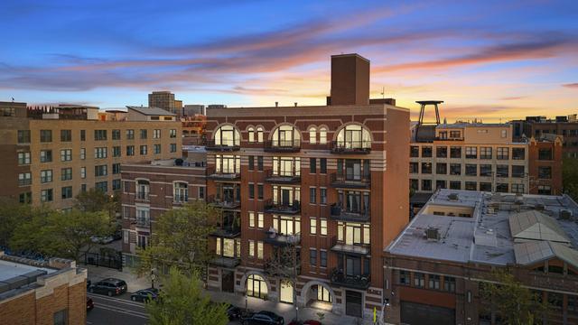 1355 W Washington Blvd. #4D, Chicago, IL 60607