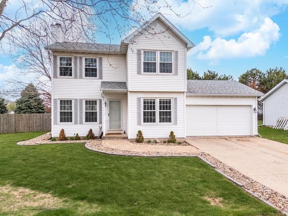 1501 Henry St., Normal, IL 61761