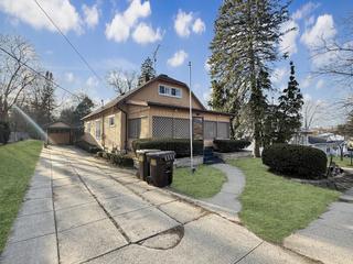 52 N Mernitz Ave., Freeport, IL 61032