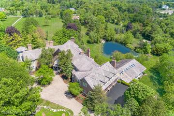 560 Oak Knoll Rd., Barrington Hills, IL 60010