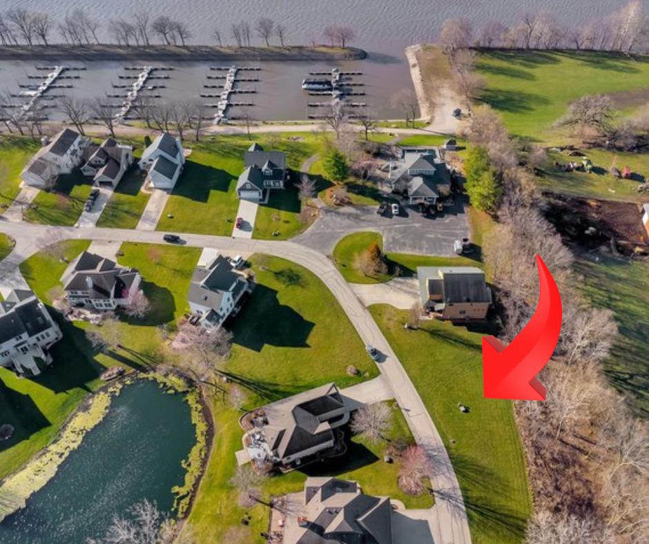 1 Logue Cir., Seneca, IL 61360