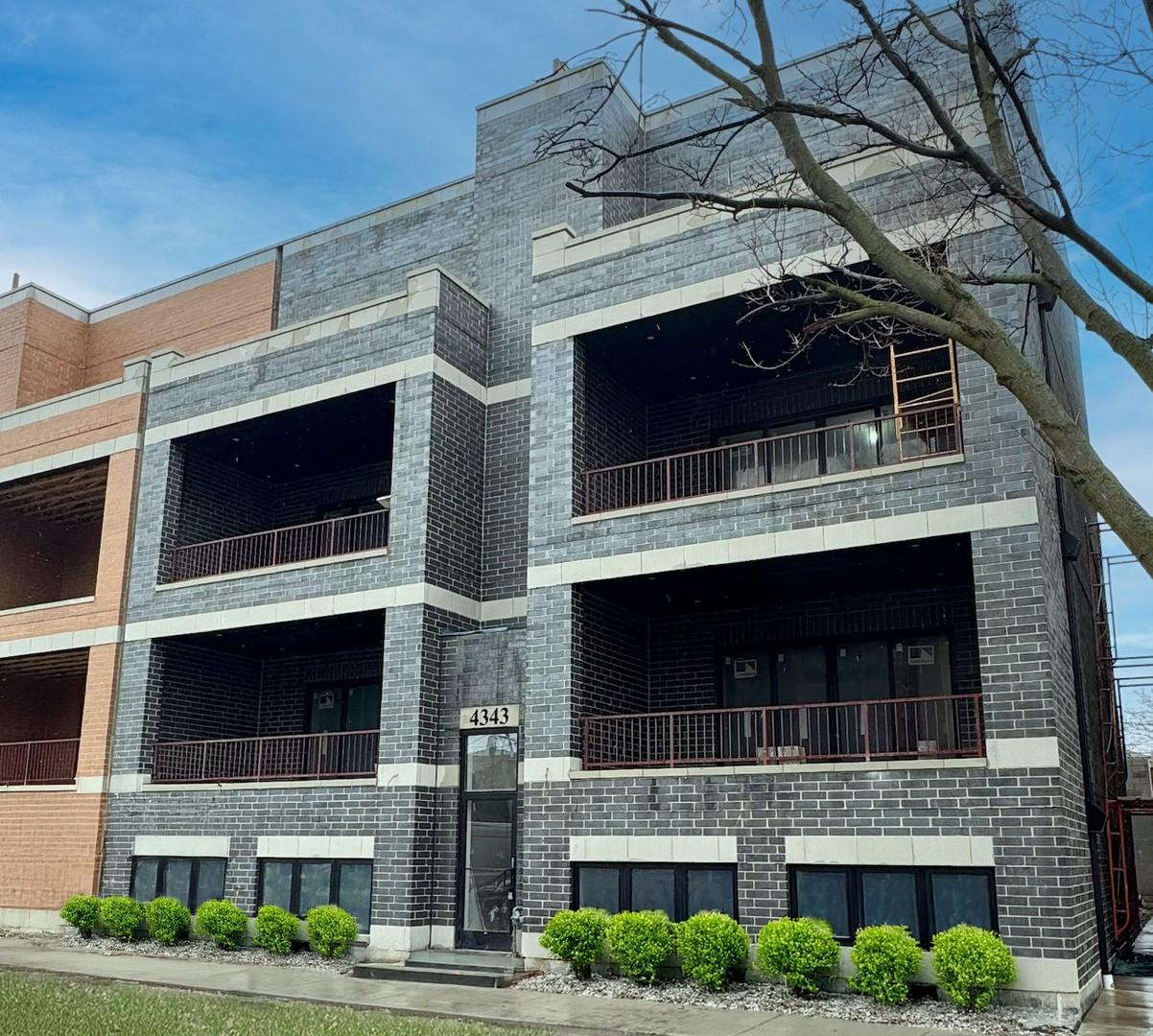 4343 N Richmond Ave. #2S, Chicago, IL 60618