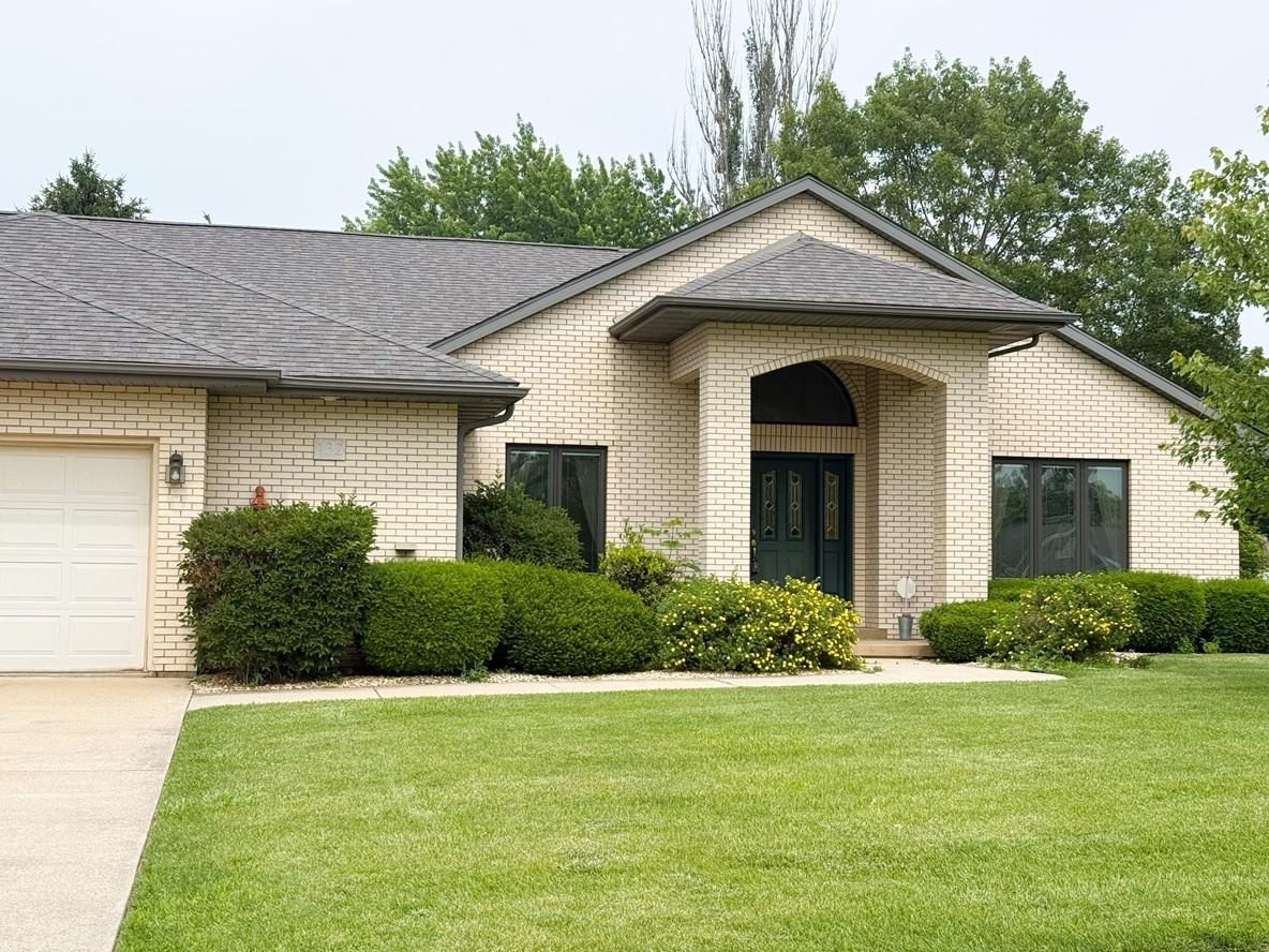 132 Fox Trot, Dixon, IL 61021