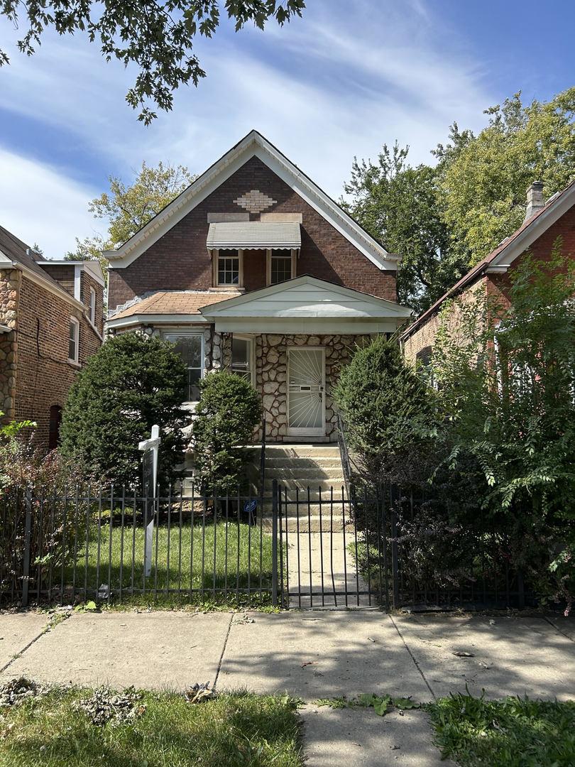 8548 S Aberdeen St., Chicago, IL 60620