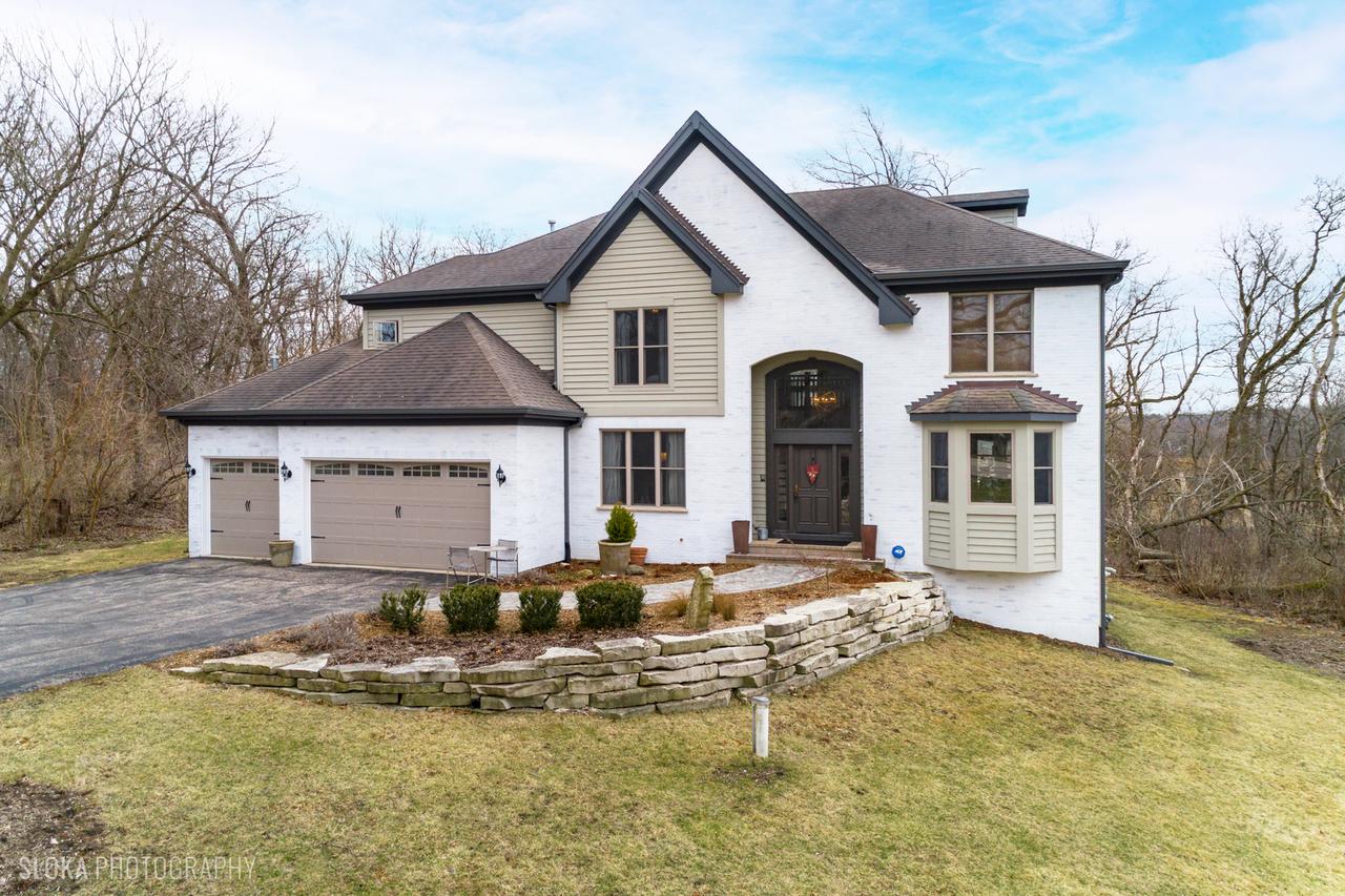 3718 Needle Creek Ct., Crystal Lake, IL 60012