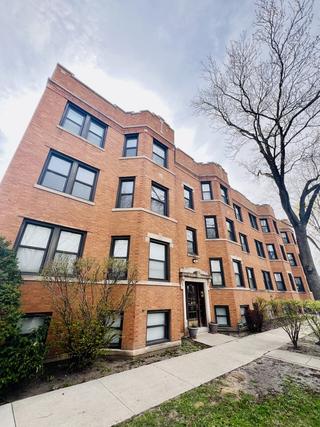 838 Wesley Ave. #2, Oak Park, IL 60304