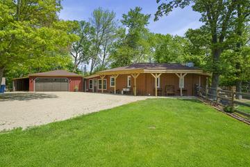4444 E 1553rd Rd., Earlville, IL 60518