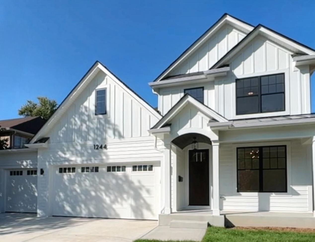 1244 N Chicago Ave., Arlington Heights, IL 60004