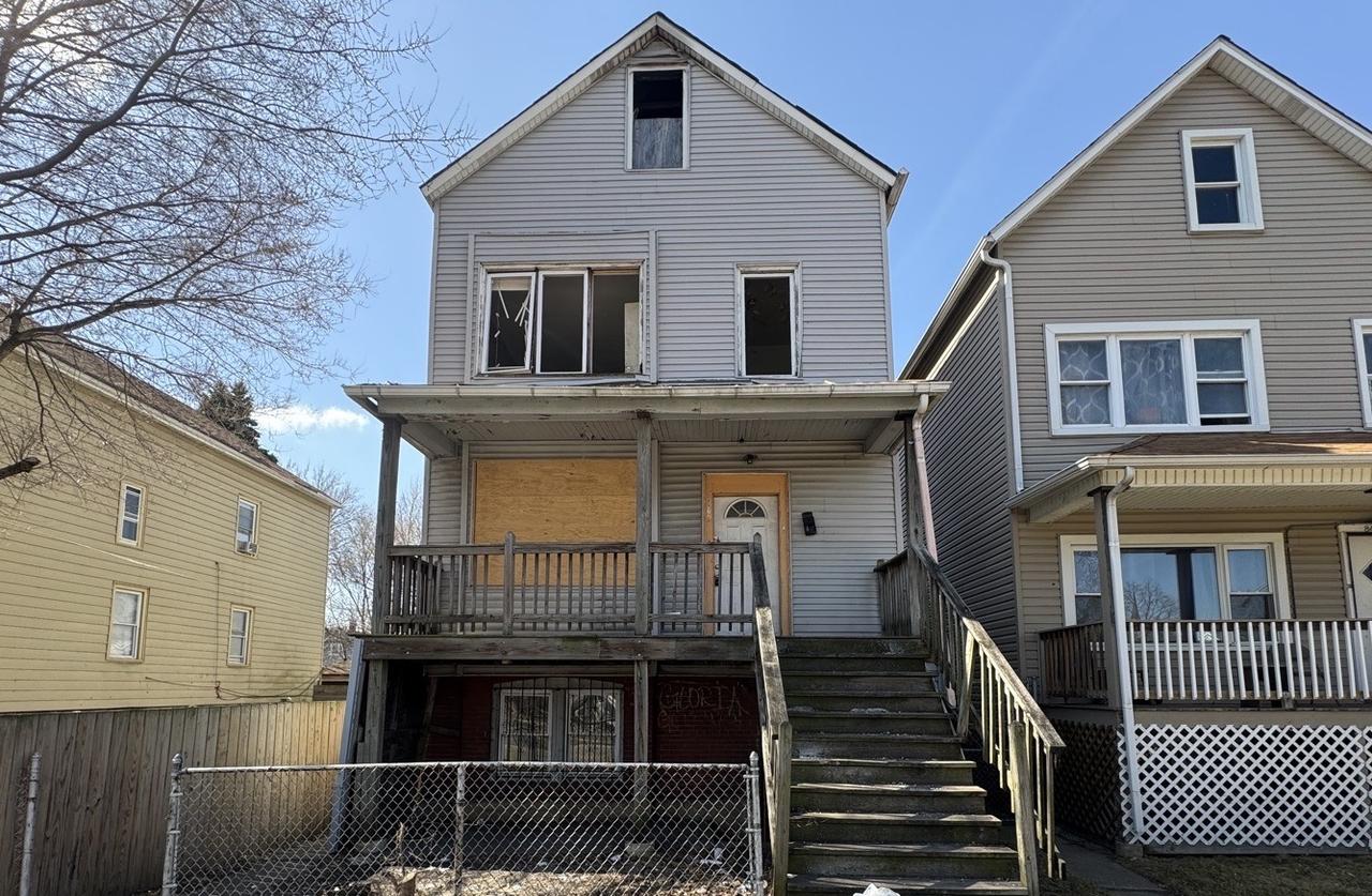 8412 S Exchange Ave., Chicago, IL 60617