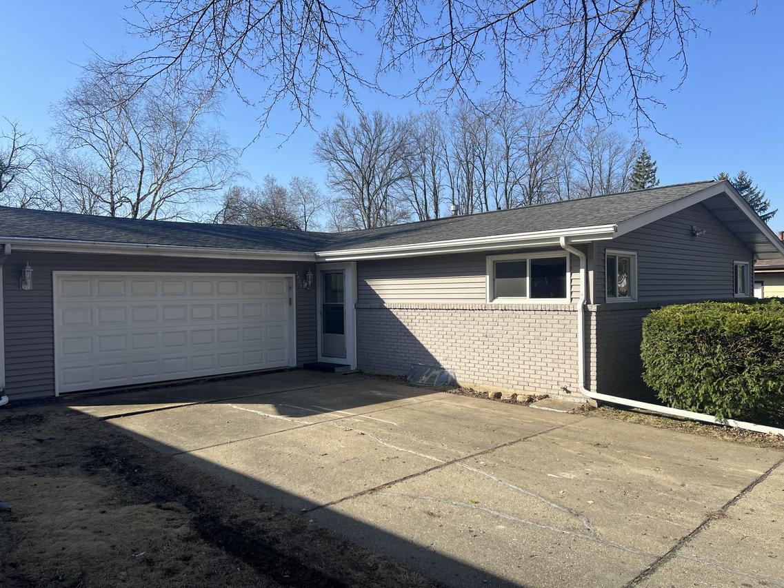 3823 Pleasant Valley Blvd., Rockford, IL 61114