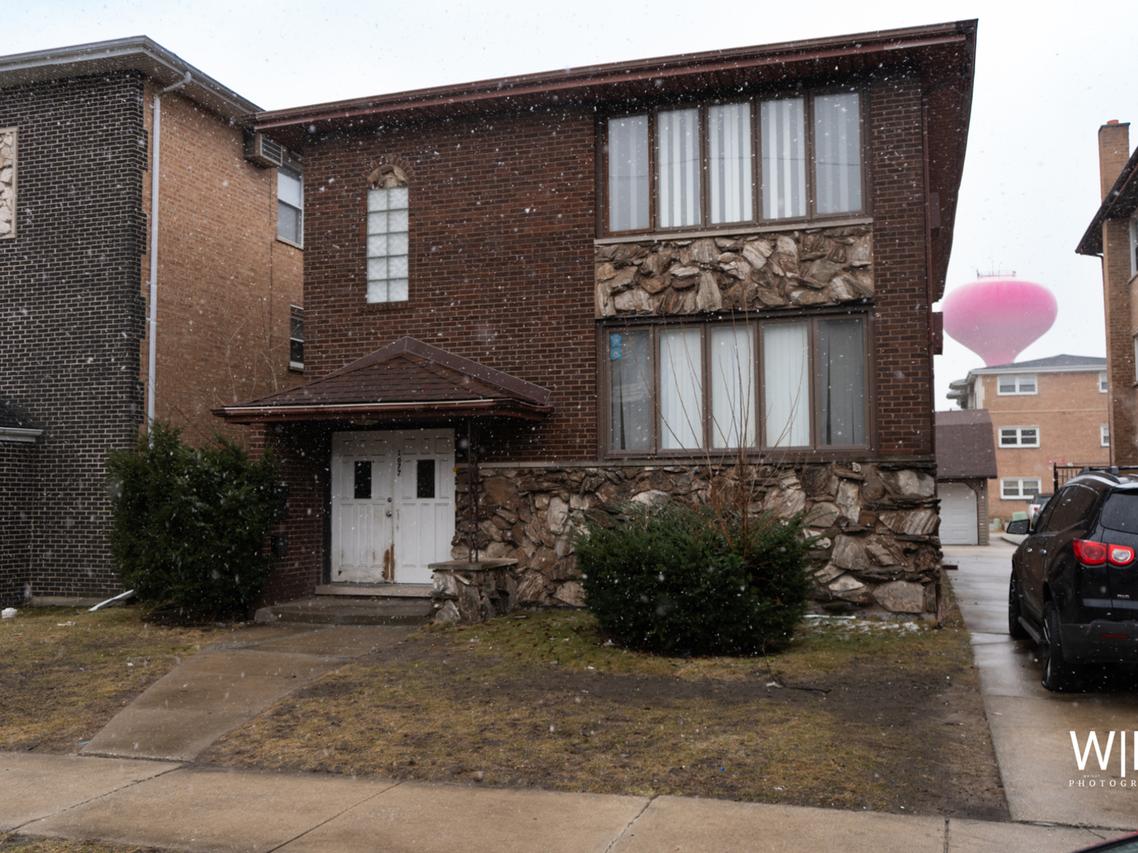 1677 Patricia Pl., Calumet City, IL 60409