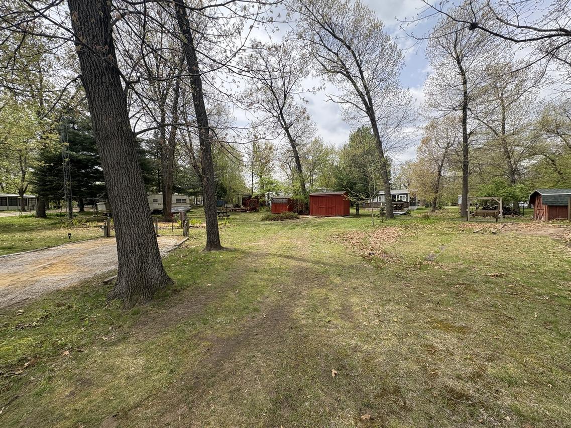 8/50&51 Woodhaven, Sublette, IL 61367