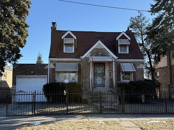 9627 S La Salle St., Chicago, IL 60628
