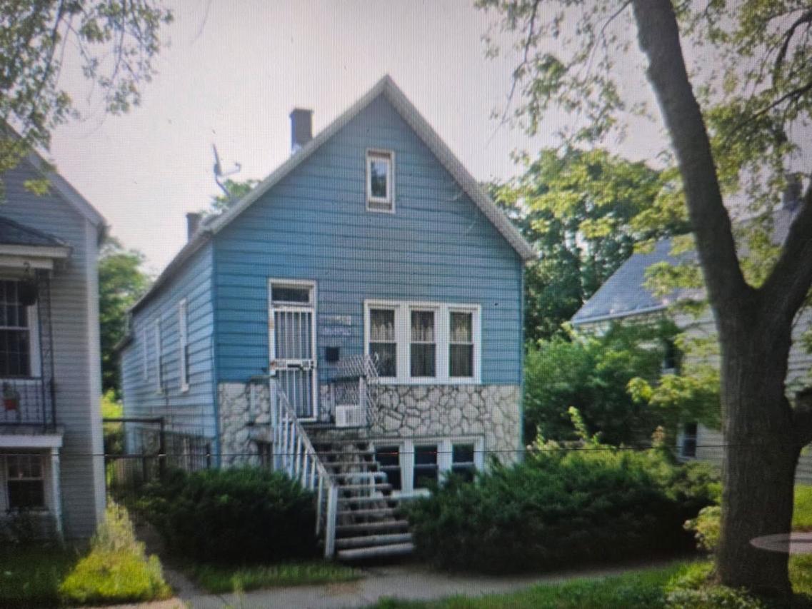8121 S Coles Ave., Chicago, IL 60617