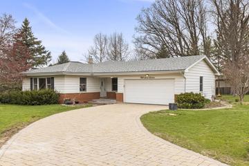 5716 Kingston Ave., Lisle, IL 60532