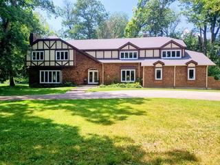 4 Auburn Ln., Barrington Hills, IL 60010