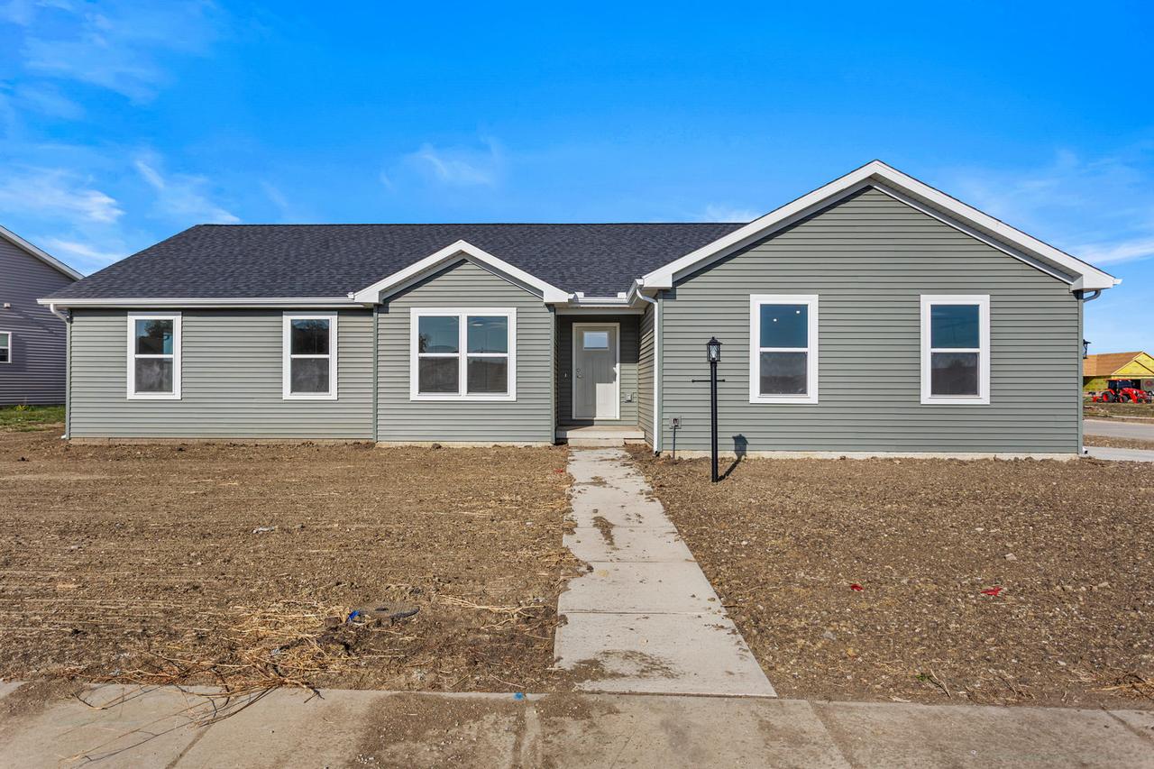 601 Jerin Dr., Fisher, IL 61843