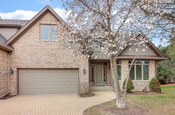 1751 Rizzi Ln., Bartlett, IL 60103