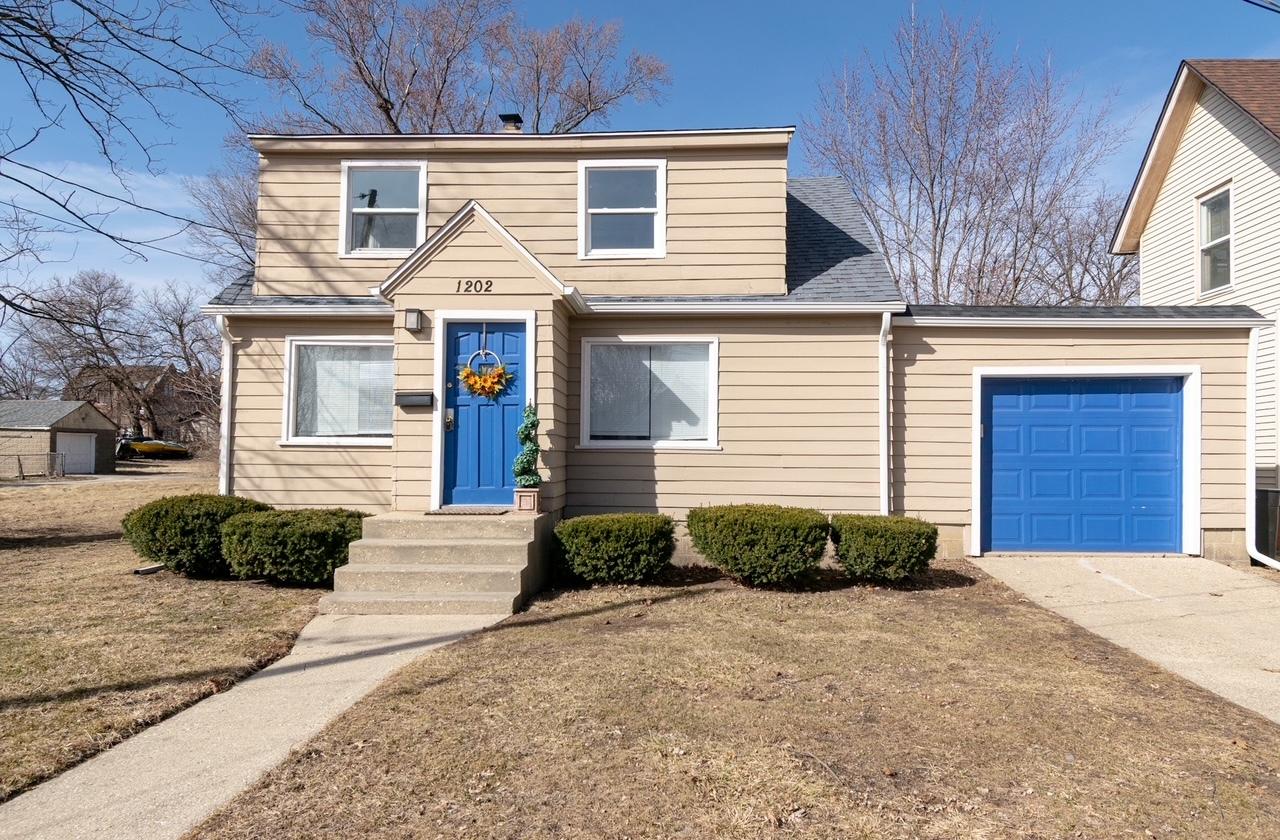 1202 Greenwood Ave., Rockford, IL 61107