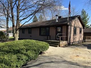 325 Roger Rd., Darien, IL 60561