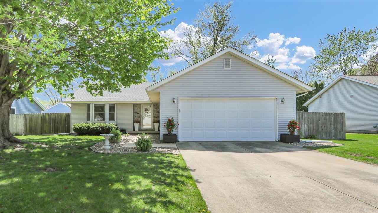2203 E Pennsylvania Ave., Urbana, IL 61802