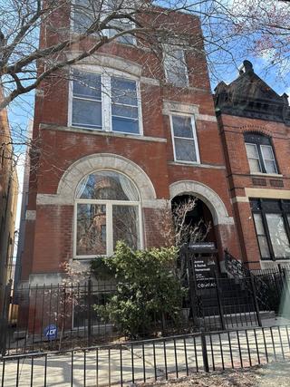 2232 N Geneva Ter., Chicago, IL 60614