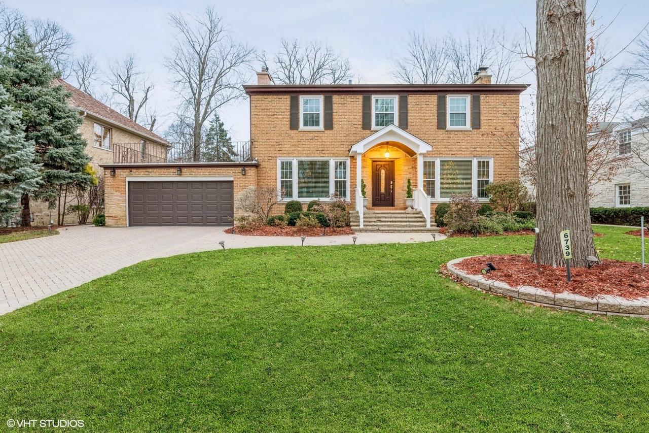 6739 N Leroy Ave., Lincolnwood, IL 60712