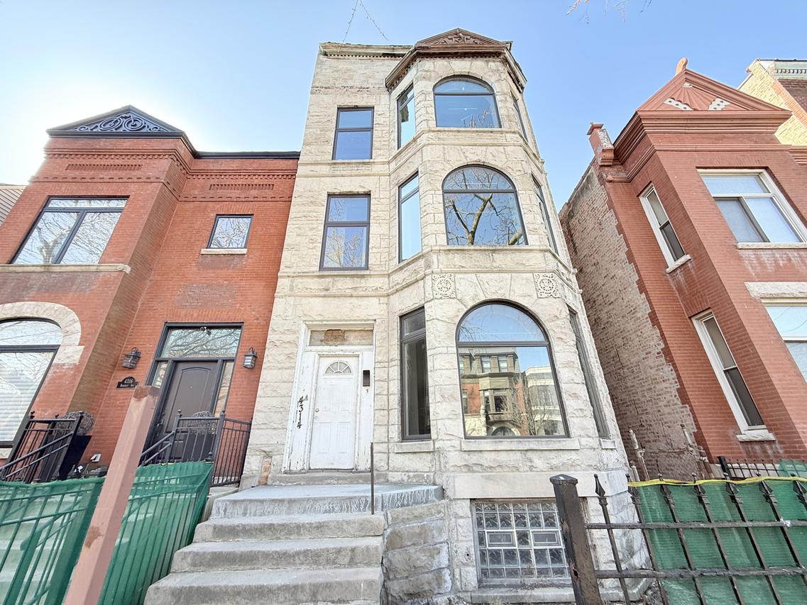 4314 S Berkeley Ave., Chicago, IL 60653